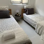 Location De Chambre Privee Dans Residence Securisee Privee,Parking Gratuit , 1 Minute Du Tramway, A 9 Minute Du Centre Ville, Accessible A Plusieurs Transports